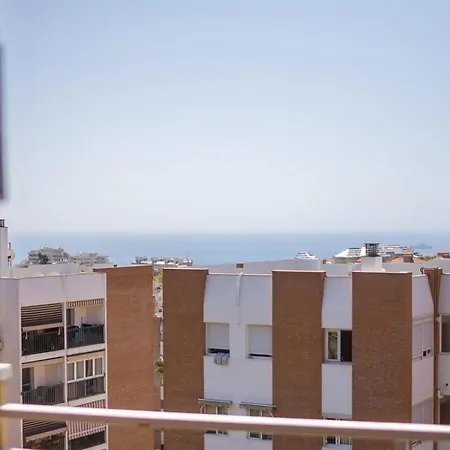 Beautiful Renovated Apartment *